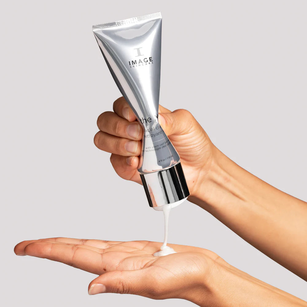 the MAX™ facial cleanser- Retail size (4 oz/ 118 mL)